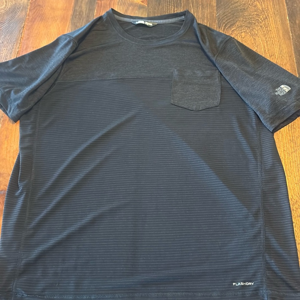 The North Face men’s T shirt